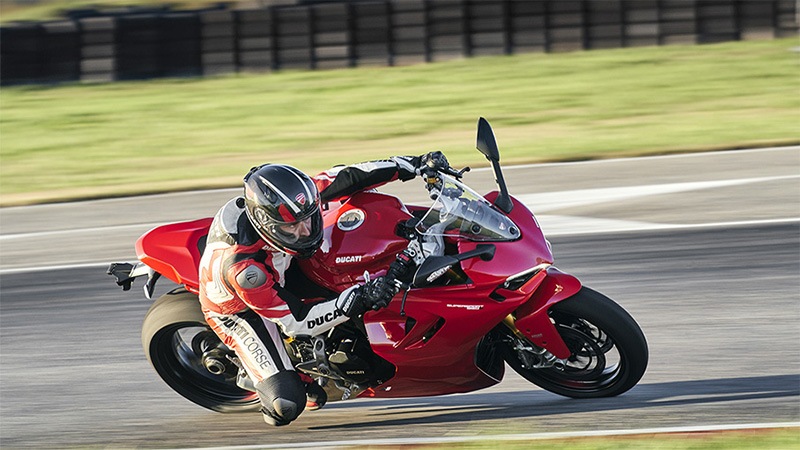 2022 Ducati SuperSport 950 in Elk Grove, California - Photo 3