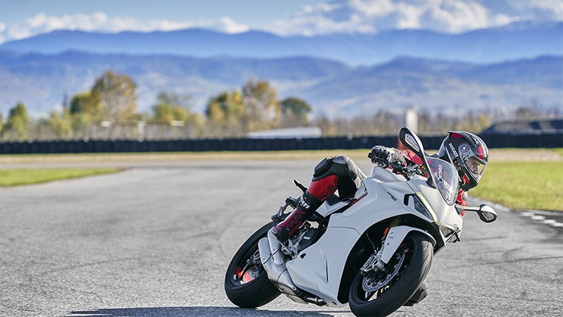 2022 Ducati SuperSport 950 S in New Haven, Connecticut