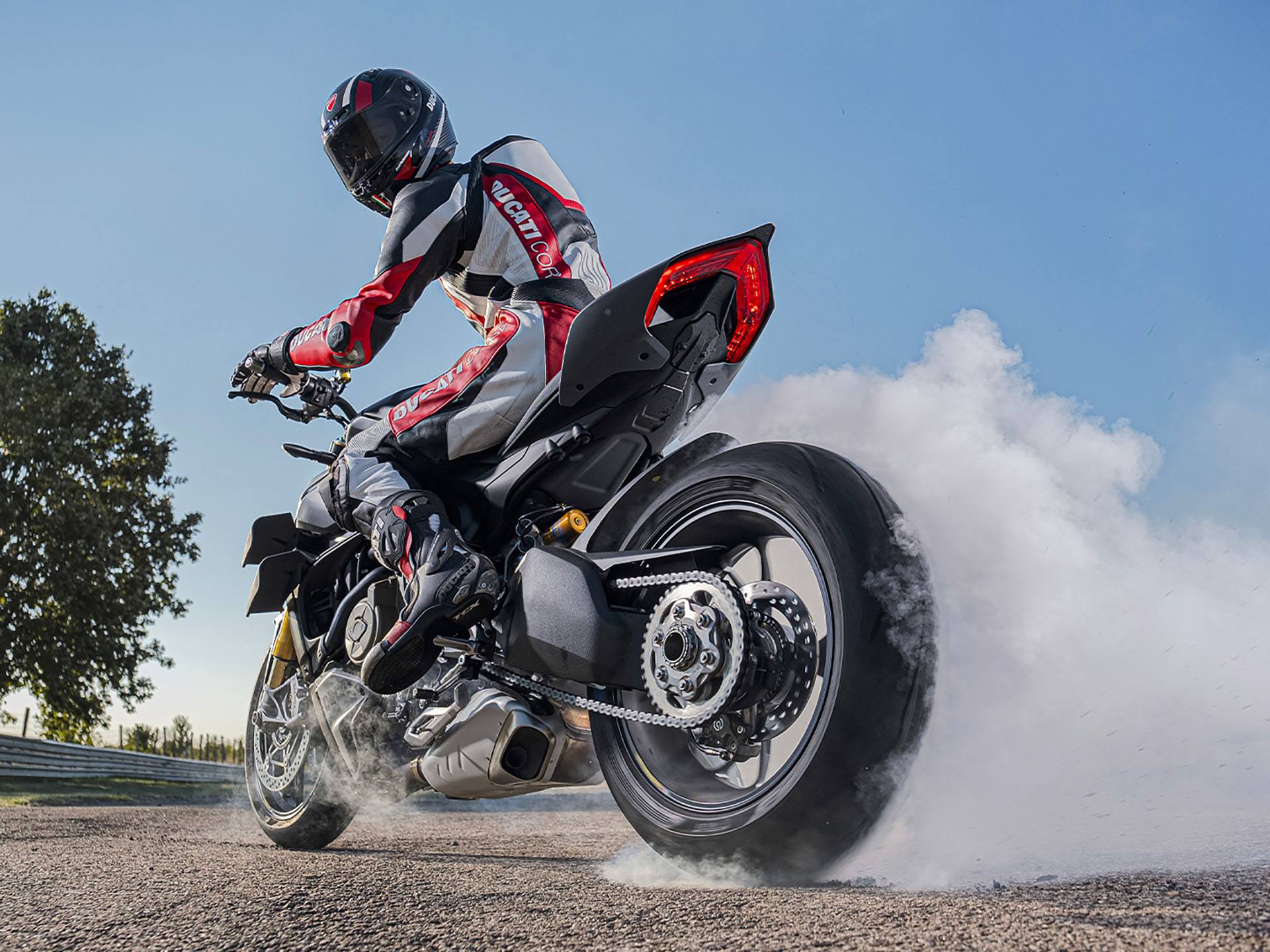 2023 Ducati Streetfighter V4 S in Santa Rosa, California - Photo 11