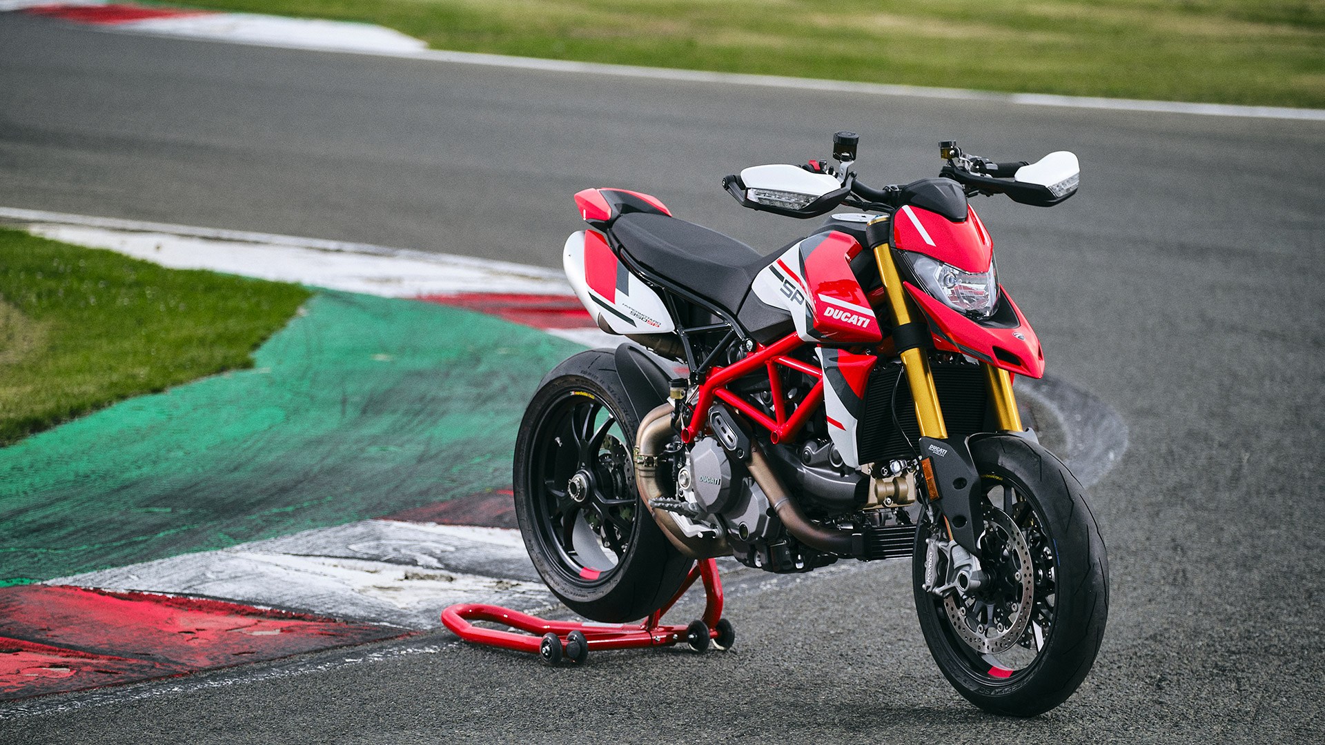 2023 Ducati Hypermotard 950 SP in New Haven, Connecticut - Photo 11