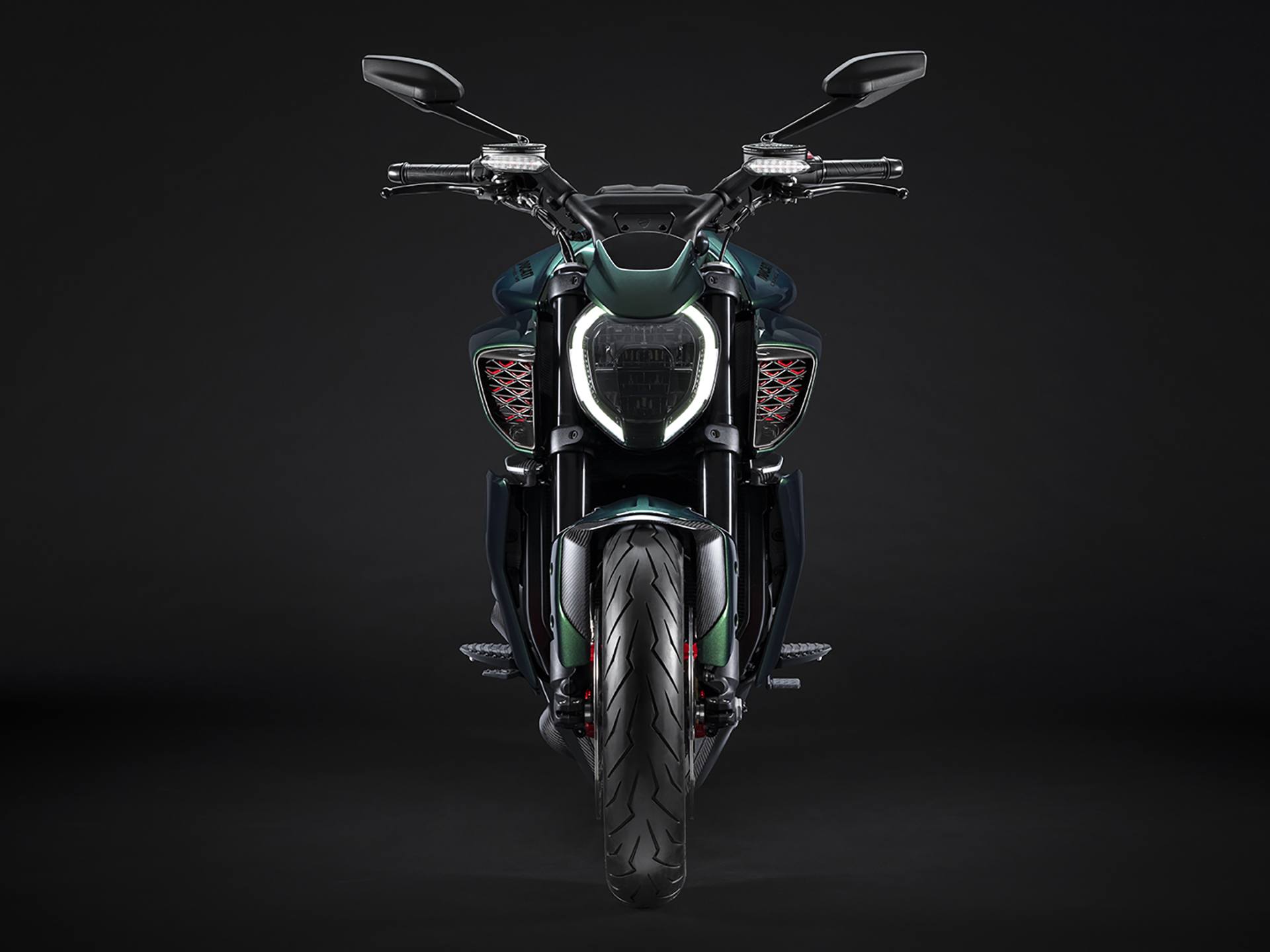 2024 Ducati Diavel For Bentley in Albany, New York - Photo 5