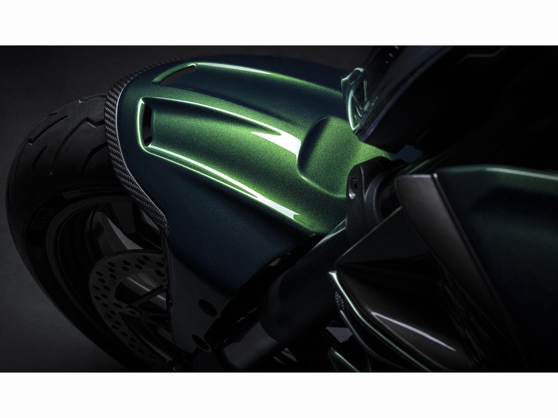 2024 Ducati Diavel For Bentley in Santa Rosa, California - Photo 15