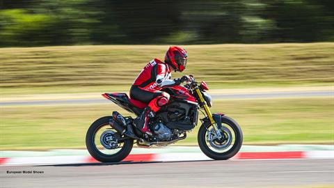 2024 Ducati Monster SP in De Pere, Wisconsin - Photo 9