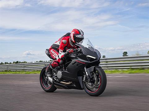 2024 Ducati Panigale V2 in West Allis, Wisconsin - Photo 10