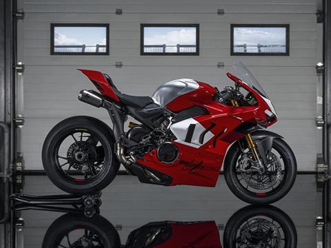 2024 Ducati Panigale V4 R in West Allis, Wisconsin - Photo 39