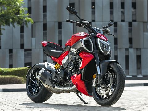 2025 Ducati Diavel V4 in Santa Rosa, California - Photo 19