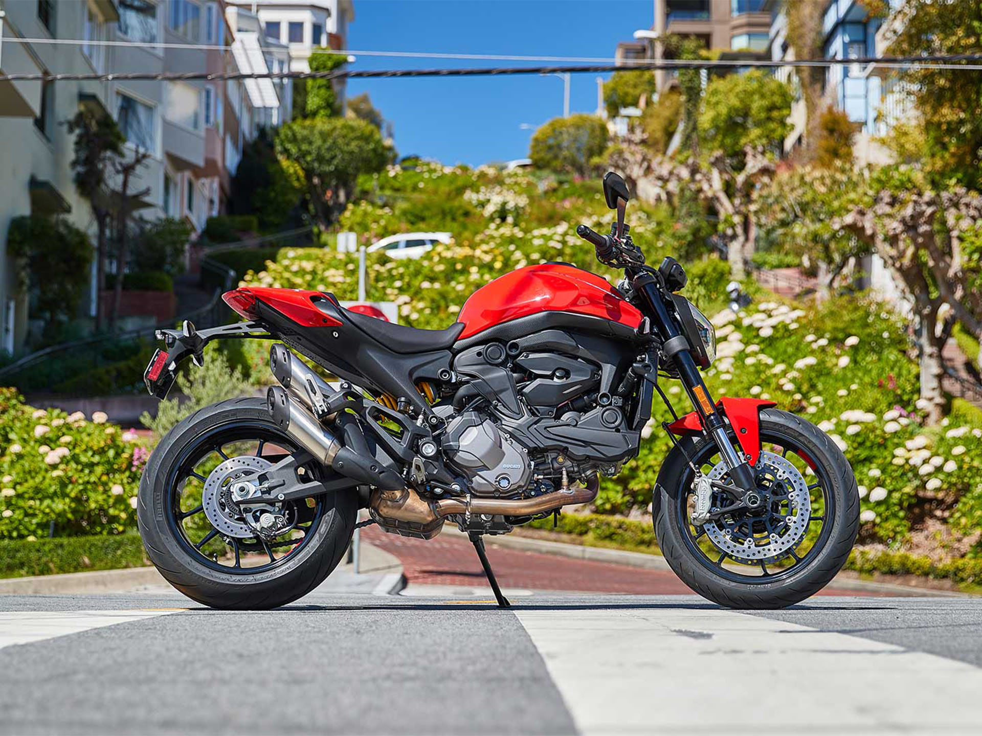 2025 Ducati Monster + in Santa Rosa, California - Photo 14