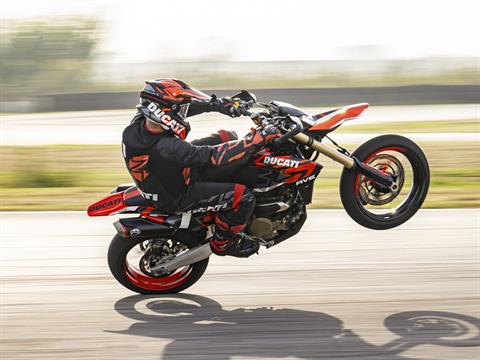 2025 Ducati Hypermotard 698 Mono RVE in Greer, South Carolina - Photo 12