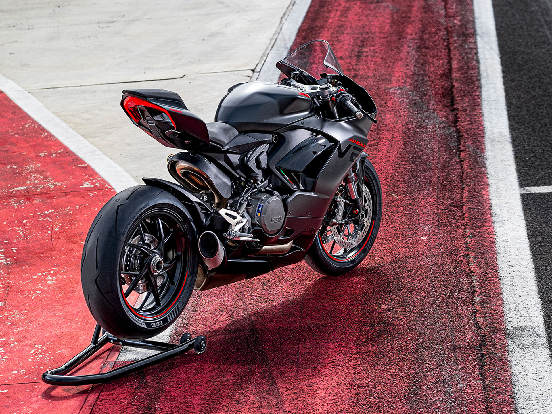 2025 Ducati Panigale V2 in Santa Rosa, California - Photo 10