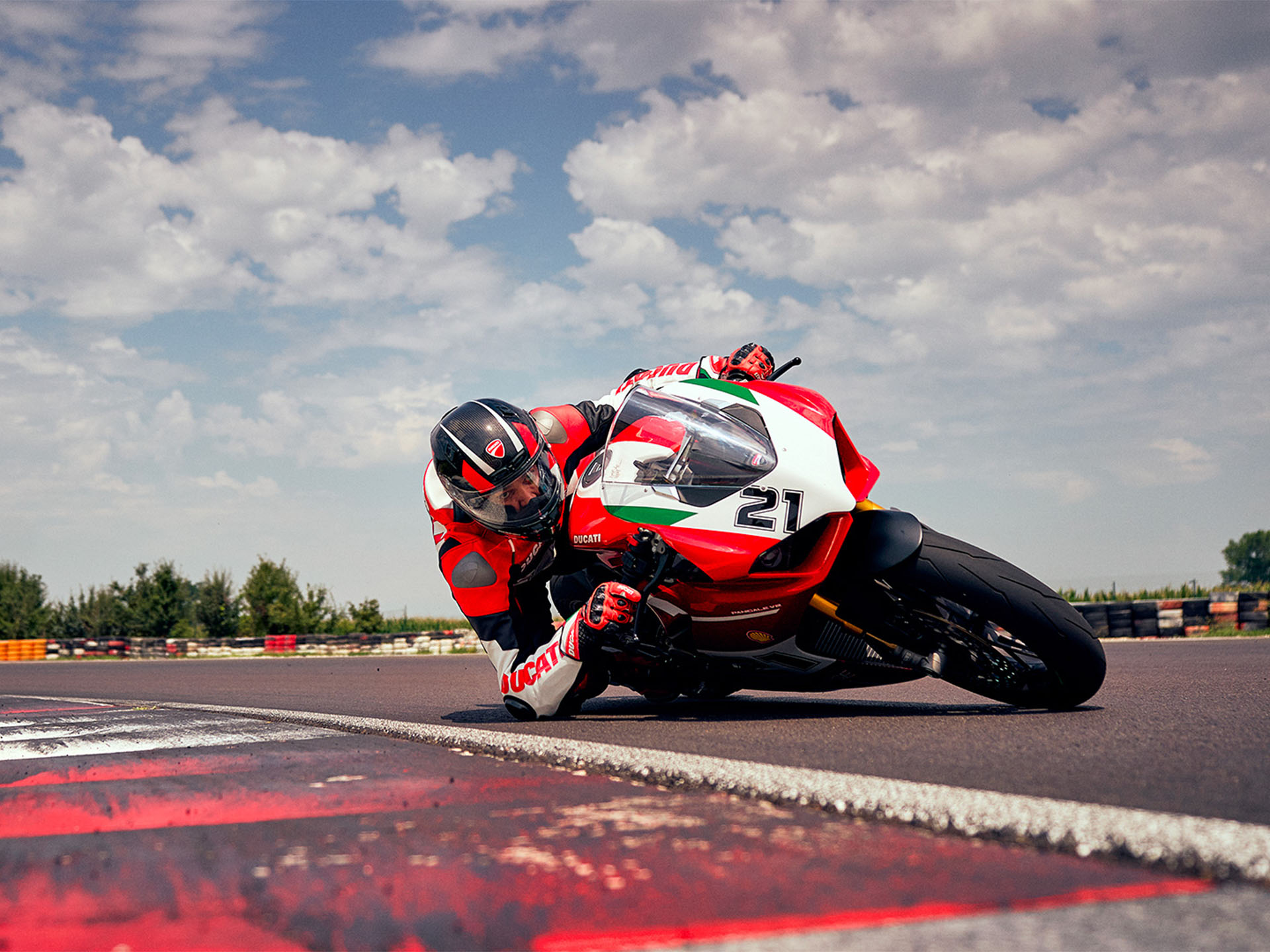 2025 Ducati Panigale V2 Bayliss 1st Championship 20th Anniversary in Saint Louis, Missouri - Photo 18