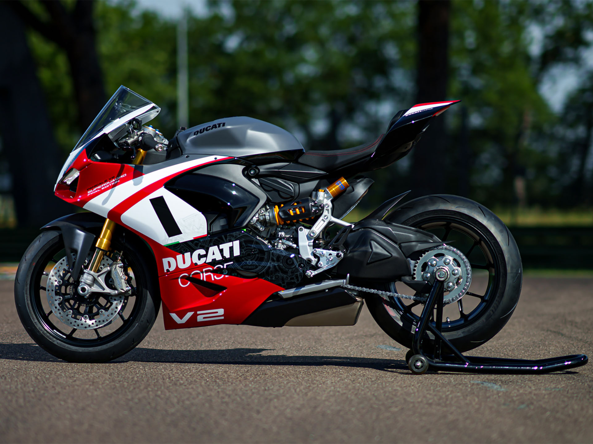 2025 Ducati Panigale V2 Superquadro Final Edition in Saint Louis, Missouri - Photo 15