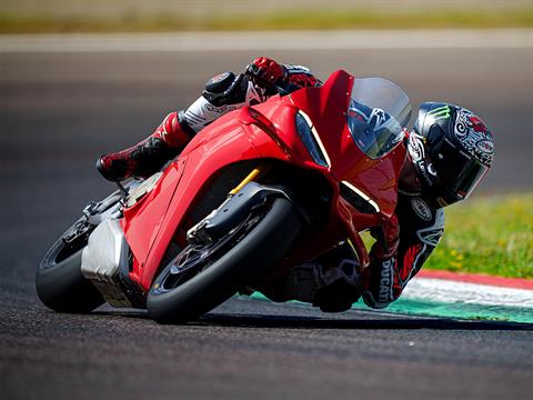 2025 Ducati Panigale V4 S in Knoxville, Tennessee - Photo 6