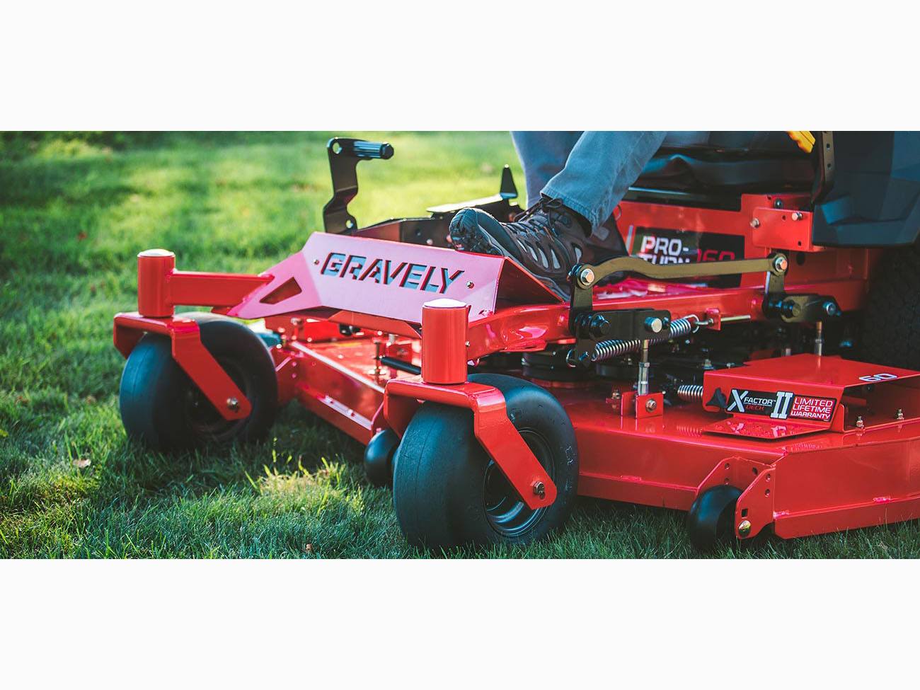 2023 Gravely USA Pro-Turn 148 48 in. Kawasaki FX691V 22 hp in Bowling Green, Kentucky - Photo 4
