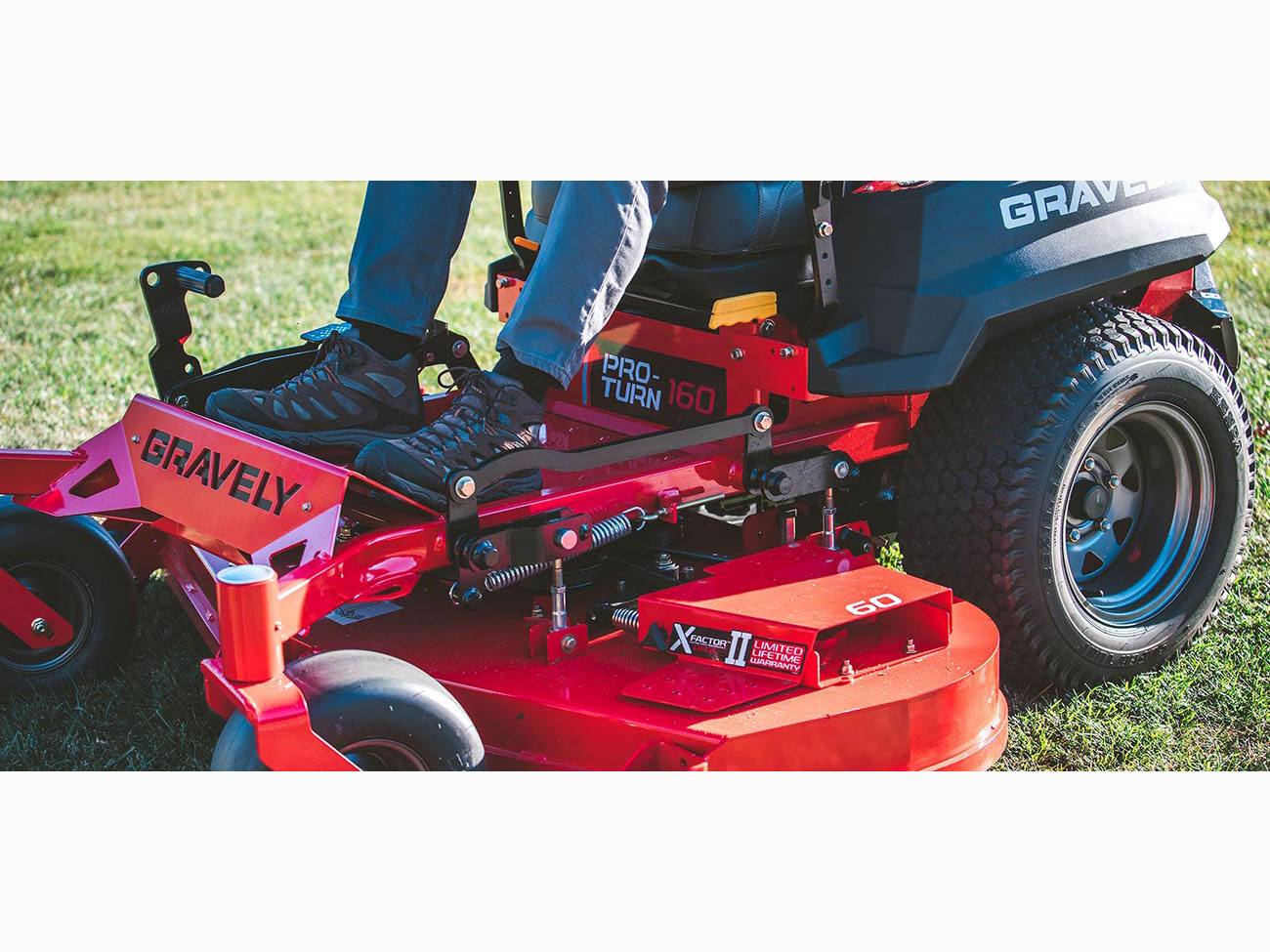2023 Gravely USA Pro-Turn 148 48 in. Kawasaki FX691V 22 hp in Dyersburg, Tennessee - Photo 7