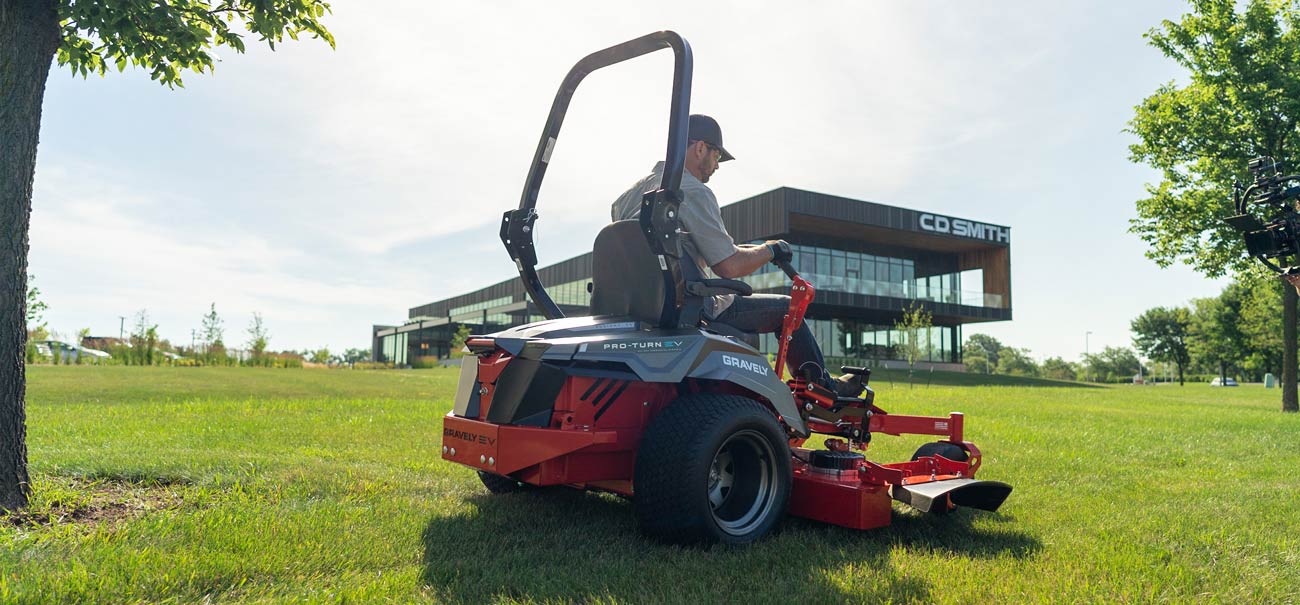 2022 Gravely USA Pro-Turn EV 60 in. RD 16 kWh Li-ion in Lafayette, Indiana - Photo 4