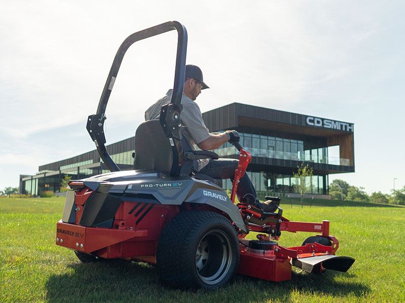2024 Gravely USA Pro-Turn EV 48 in. SD Batteries not included in Battle Creek, Michigan - Photo 6