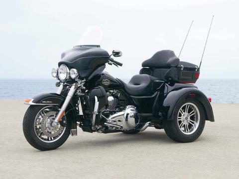 2009 Harley-Davidson FLHTCUTG Tri Glide™ Ultra Classic® in New York Mills, New York - Photo 4