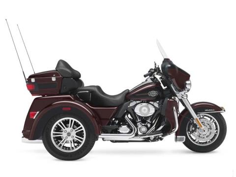 2011 Harley-Davidson Tri Glide® Ultra Classic® in Tyrone, Pennsylvania - Photo 16