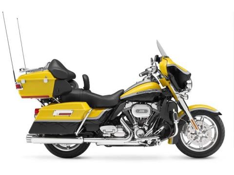 2012 Harley-Davidson CVO™ Ultra Classic® Electra Glide® in The Woodlands, Texas - Photo 13