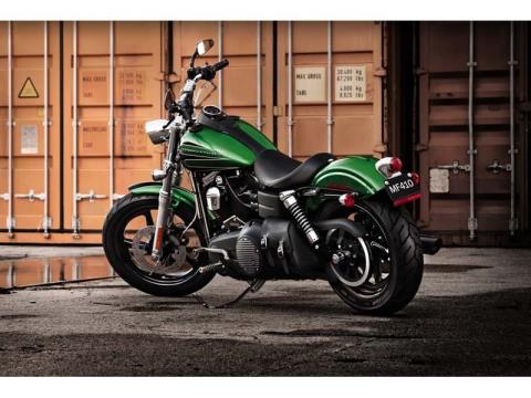 2012 Harley-Davidson Dyna® Street Bob® in Green River, Wyoming - Photo 13