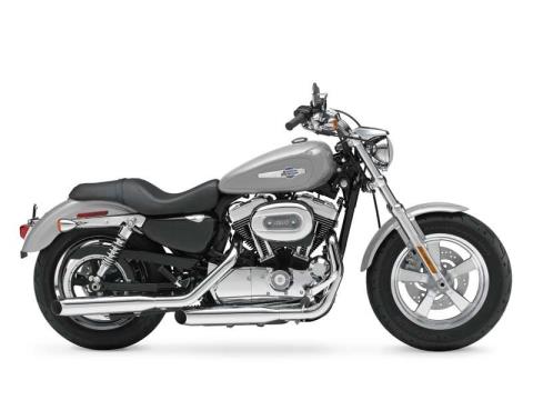 2012 Harley-Davidson Sportster® 1200 Custom in Laurel, Maryland - Photo 3