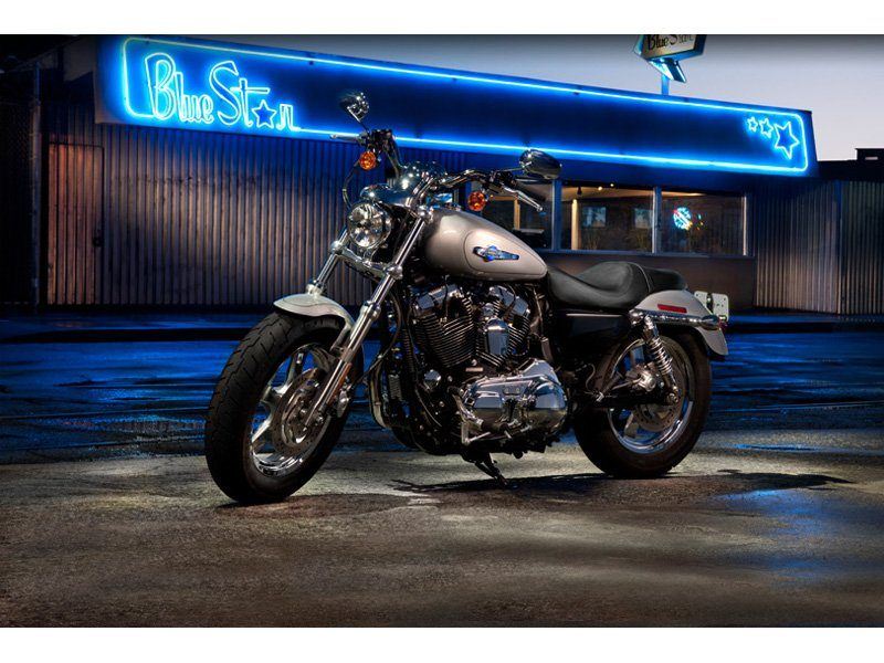 2012 Harley-Davidson Sportster® 1200 Custom in Laurel, Maryland - Photo 4