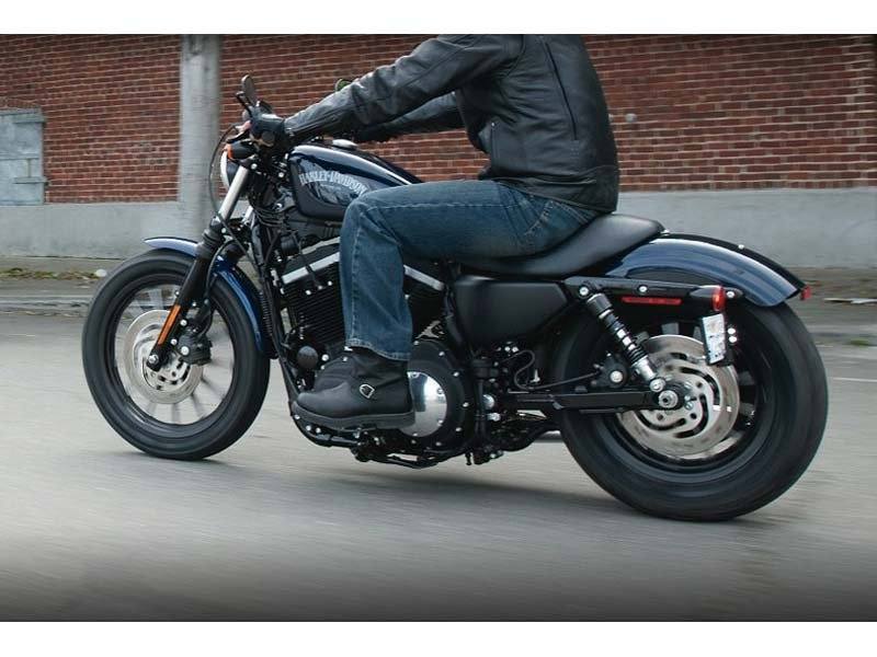 2012 Harley-Davidson Sportster® Iron 883™ in Crystal Lake, Illinois - Photo 14