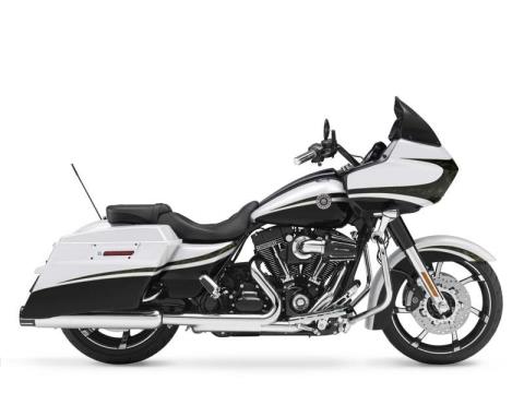 2012 Harley-Davidson CVO™ Road Glide® Custom in Elizabethtown, Kentucky - Photo 8