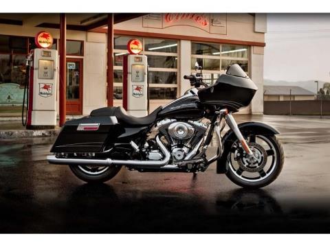 2012 Harley-Davidson Road Glide® Custom in Monroe, Michigan - Photo 4