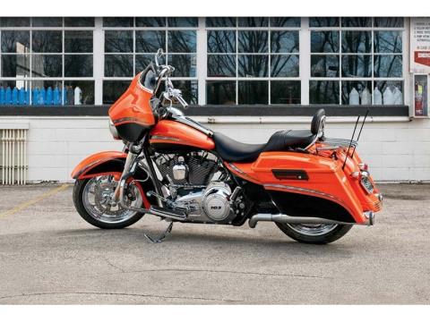 2012 Harley-Davidson Street Glide® in Tyrone, Pennsylvania - Photo 5
