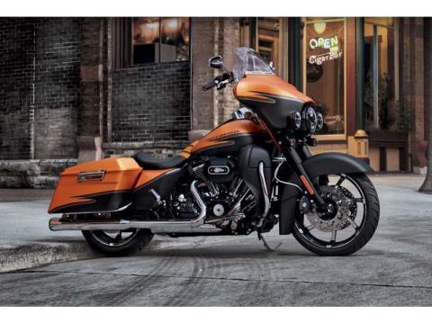 2012 Harley-Davidson Street Glide® in Scott, Louisiana - Photo 6