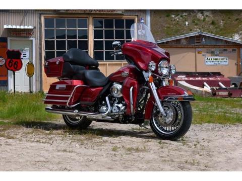 2012 Harley-Davidson Ultra Classic® Electra Glide® in Mauston, Wisconsin - Photo 12