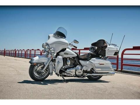 2012 Harley-Davidson Ultra Classic® Electra Glide® in Guilderland, New York - Photo 9