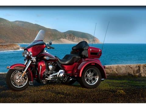 2012 Harley-Davidson Tri Glide® Ultra Classic® in San Jose, California - Photo 2