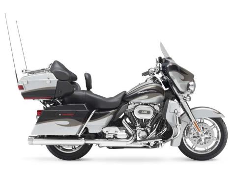 2013 Harley-Davidson CVO™ Ultra Classic® Electra Glide® in Omaha, Nebraska - Photo 1