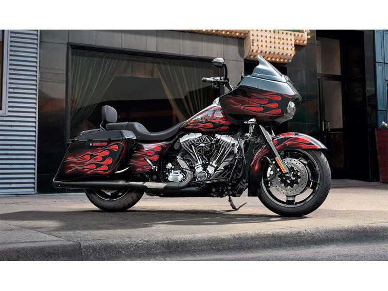 2013 Harley-Davidson Road Glide® Custom in Burlington, Iowa - Photo 3