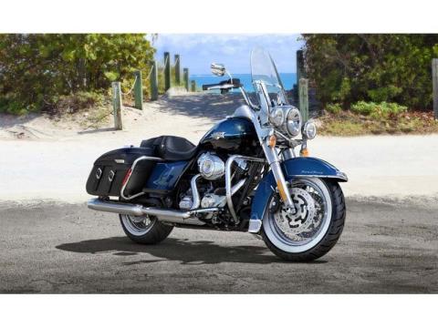 2013 Harley-Davidson Road King® Classic in Sanford, Florida - Photo 34