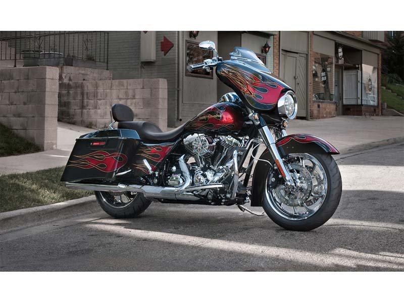 2013 Harley-Davidson Street Glide® in San Antonio, Texas - Photo 3