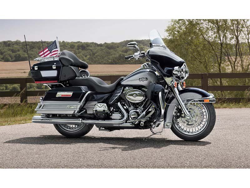 2013 Harley-Davidson Ultra Classic® Electra Glide® in The Woodlands, Texas - Photo 3