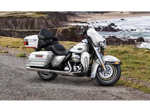 2013 Harley-Davidson Ultra Classic® Electra Glide® in Rochester, New York - Photo 4