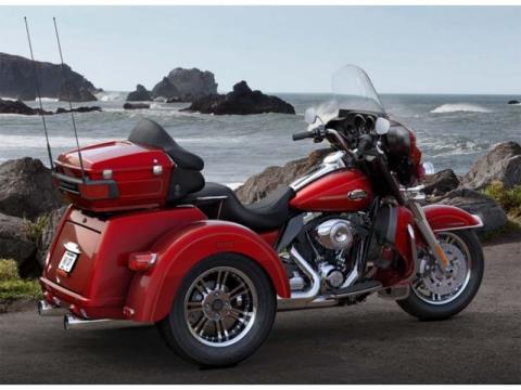 2013 Harley-Davidson Tri Glide® Ultra Classic® in Ukiah, California - Photo 3