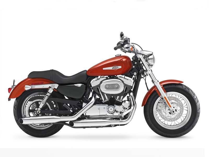 2014 Harley-Davidson 1200 Custom in Sanford, Florida - Photo 1