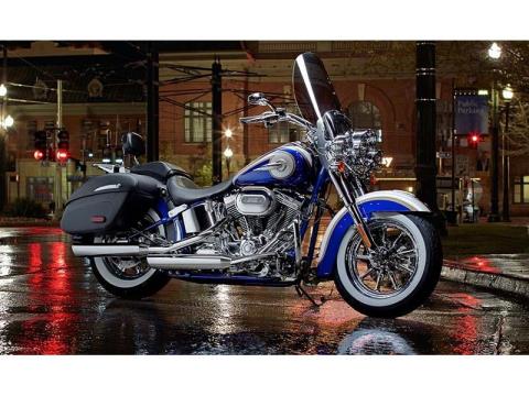2014 Harley-Davidson CVO™ Softail® Deluxe in Carrollton, Texas - Photo 2