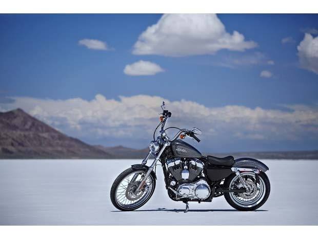 2014 Harley-Davidson Sportster® Seventy-Two® in Houston, Texas - Photo 7
