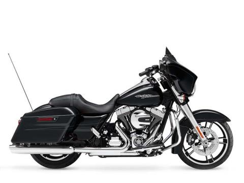 2014 Harley-Davidson Street Glide® Special in San Antonio, Texas - Photo 11