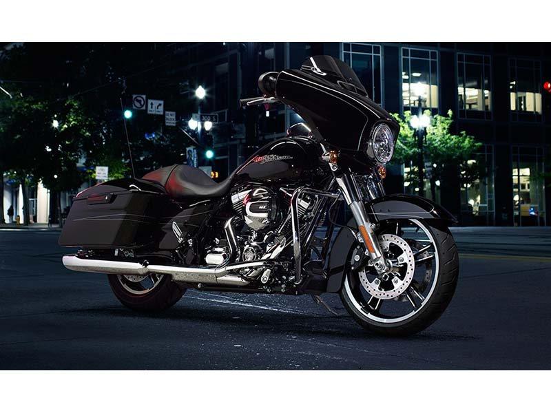 2014 Harley-Davidson Street Glide® Special in Monroe, Michigan - Photo 8