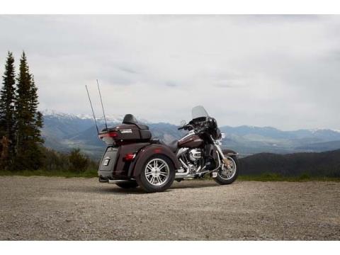 2014 Harley-Davidson Tri Glide® Ultra in Mobile, Alabama - Photo 2