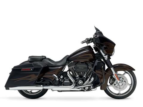 2015 Harley-Davidson CVO™ Street Glide® in Knoxville, Tennessee - Photo 8