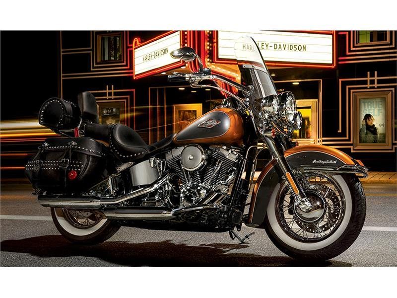 2015 Harley-Davidson Heritage Softail® Classic in Pasadena, Texas - Photo 2