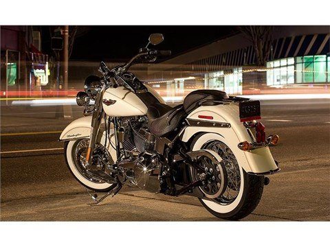 2015 Harley-Davidson Softail® Deluxe in Burlington, Iowa - Photo 18